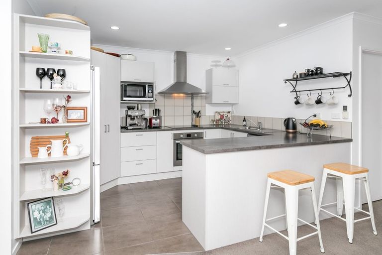 Photo of property in 4 Beckham Close, Grandview Heights, Hamilton, 3200