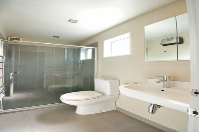 Photo of property in 77 Bishop Street, St Albans, Christchurch, 8014