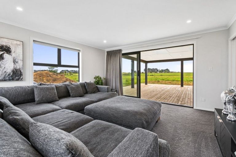 Photo of property in 61 Tennants Road, Bulls, 4894