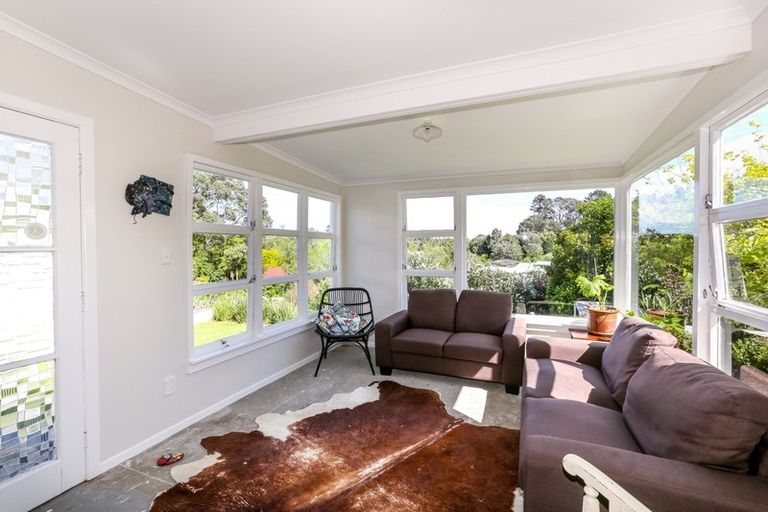 Photo of property in 16 Awanui Street, Merrilands, New Plymouth, 4312