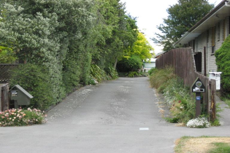 Photo of property in 33b Juniper Place, Burnside, Christchurch, 8053