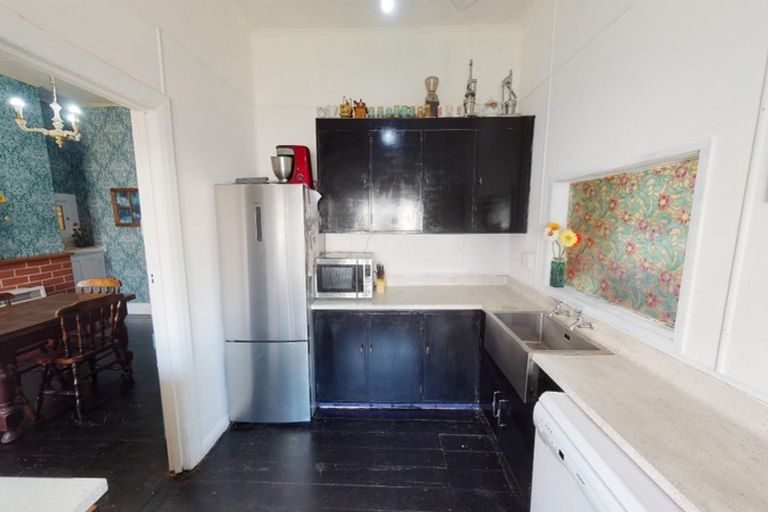 Photo of property in 7 Pirie Street, Palmerston North, 4410