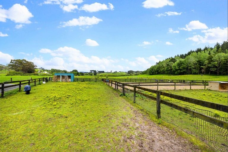 Photo of property in 388 Kahikatea Flat Road, Waitoki, Kaukapakapa, 0871