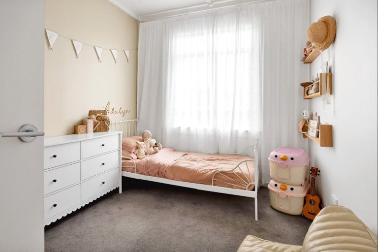 Photo of property in 21 High Street West, Waitara, 4320