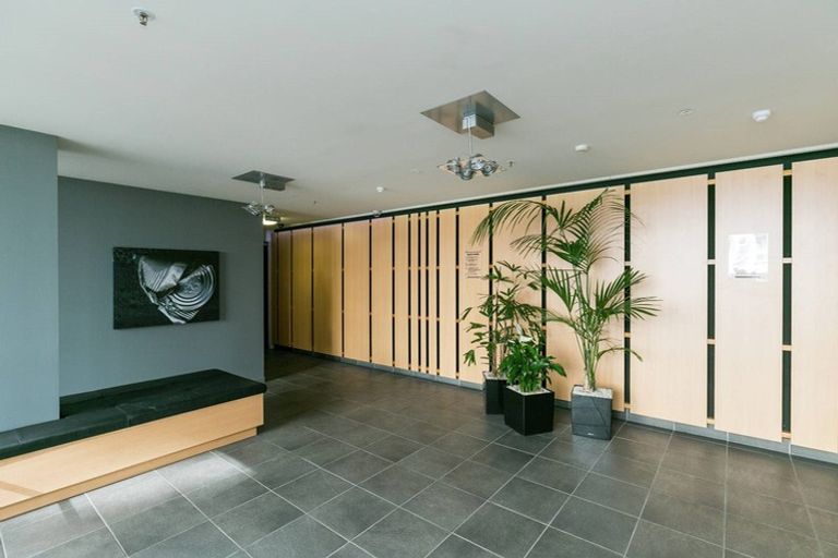 Photo of property in Montreaux Apartments, 10e/164 The Terrace, Wellington Central, Wellington, 6011