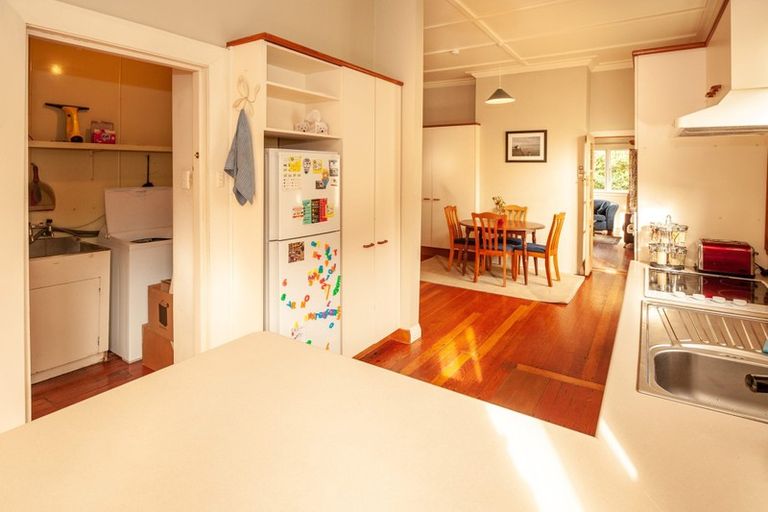 Photo of property in 28 Bernard Street, Kenmure, Dunedin, 9011