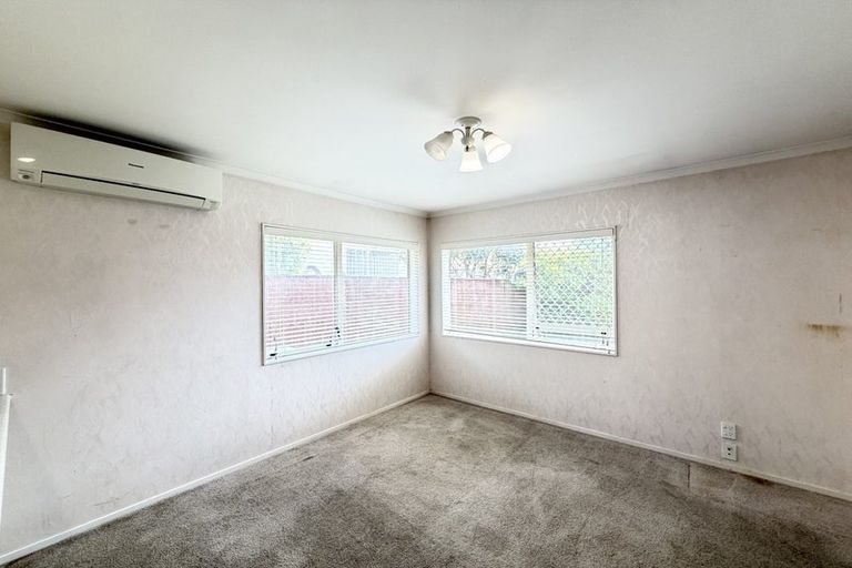 Photo of property in 180a Botany Road, Botany Downs, Auckland, 2010