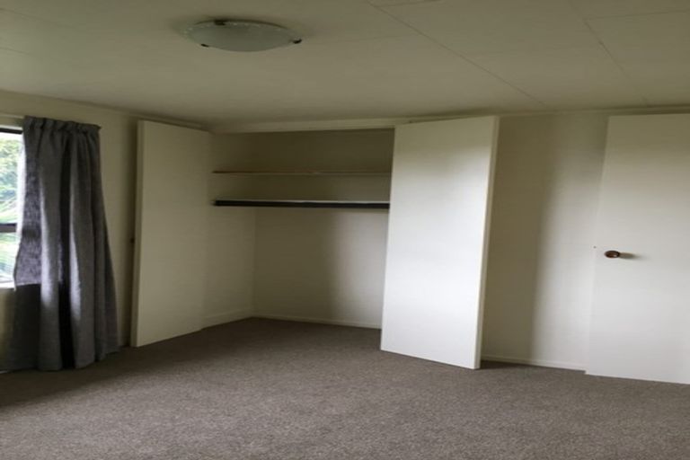 Photo of property in 60 Lavelle Road, Henderson, Auckland, 0612