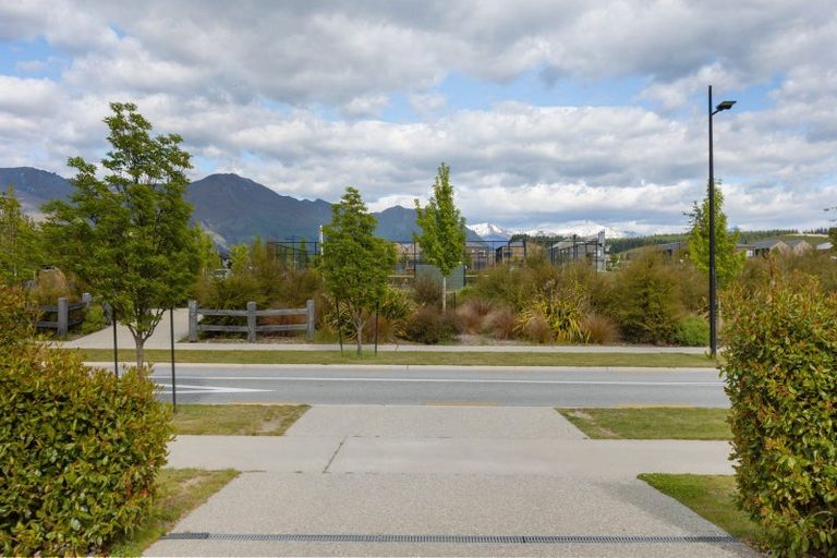 Photo of property in 4 Mount Burke Street, Wanaka, 9305