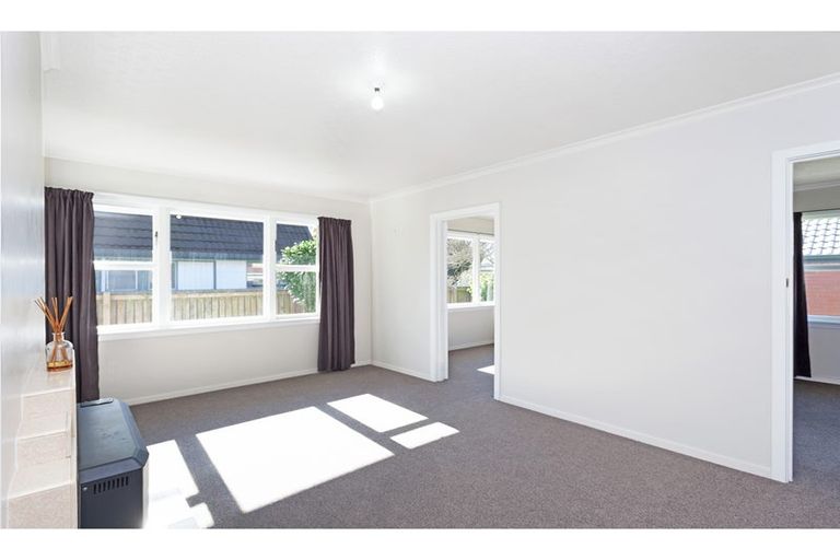 Photo of property in 1/74 Russley Road, Russley, Christchurch, 8042