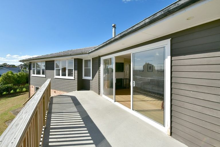 Photo of property in 22 Downer Street, Helensville, 0800