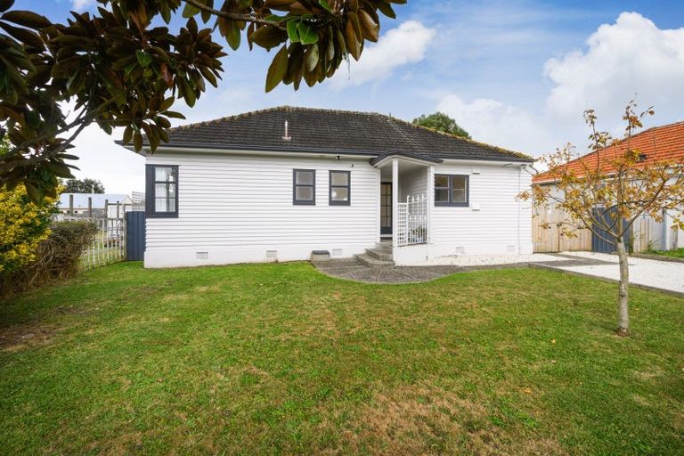 Photo of property in 97 Savage Crescent, West End, Palmerston North, 4412