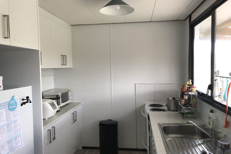 Photo of property in 22 Crosby Road, West Harbour, Auckland, 0618