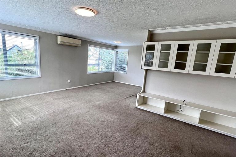 Photo of property in 13 Harmel Road, Glendene, Auckland, 0602