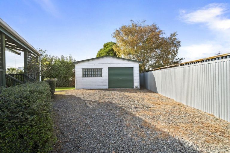Photo of property in 37 Pukepapa Road, Marton, 4710