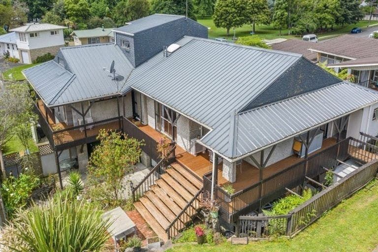 Photo of property in 14 Kennedy Drive, Levin, 5510