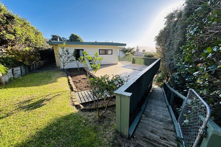 Photo of property in 18 Webber Street, Paraparaumu Beach, Paraparaumu, 5032