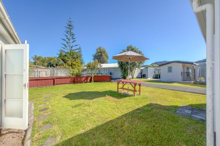 Photo of property in 201a The Square, Whangamata, 3620