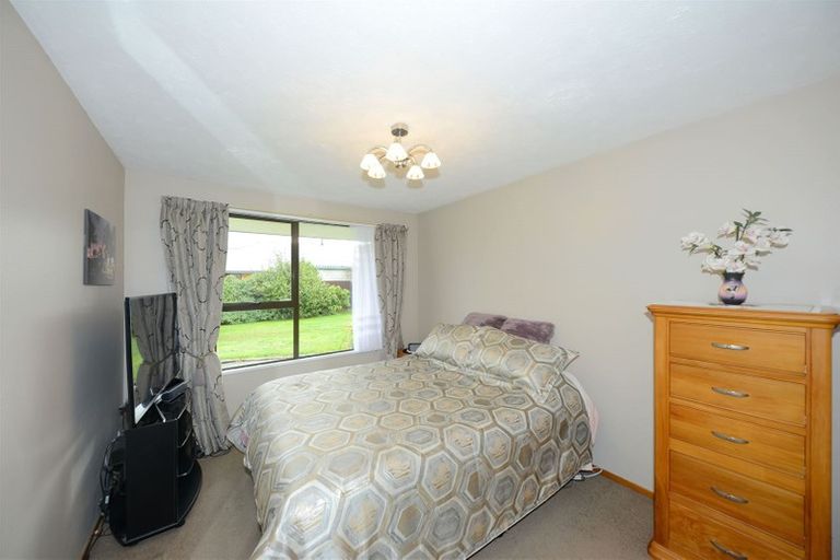 Photo of property in 14 Nepal Place, Burnside, Christchurch, 8053