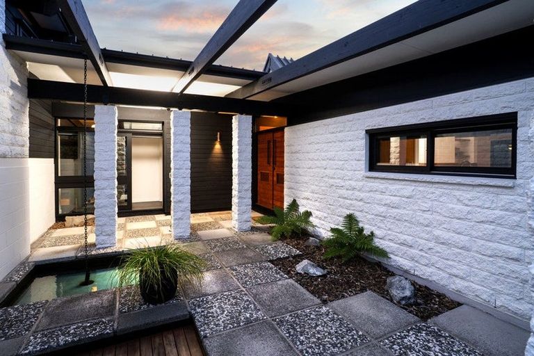 Photo of property in 20 Strathean Avenue, Avonhead, Christchurch, 8042