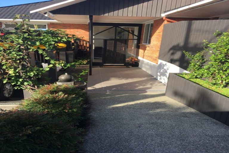 Photo of property in 85 Exmouth Road, Northcote, Auckland, 0627