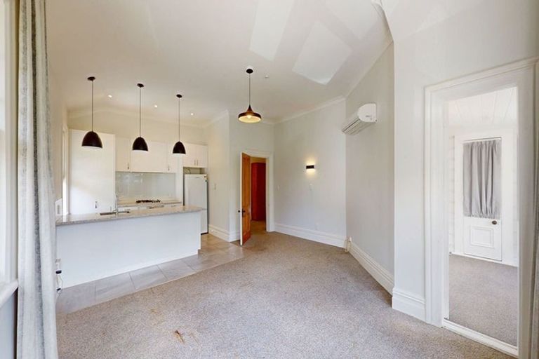 Photo of property in 44 Aurora Terrace, Kelburn, Wellington, 6012