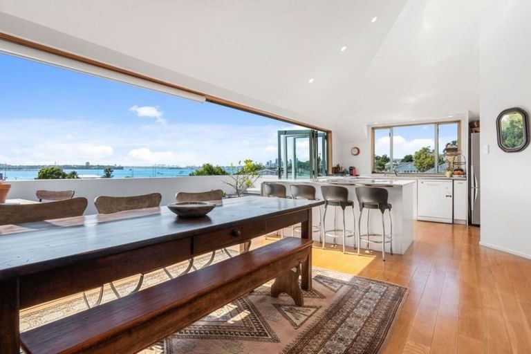 Photo of property in 1/2 Milton Road, Northcote Point, Auckland, 0627