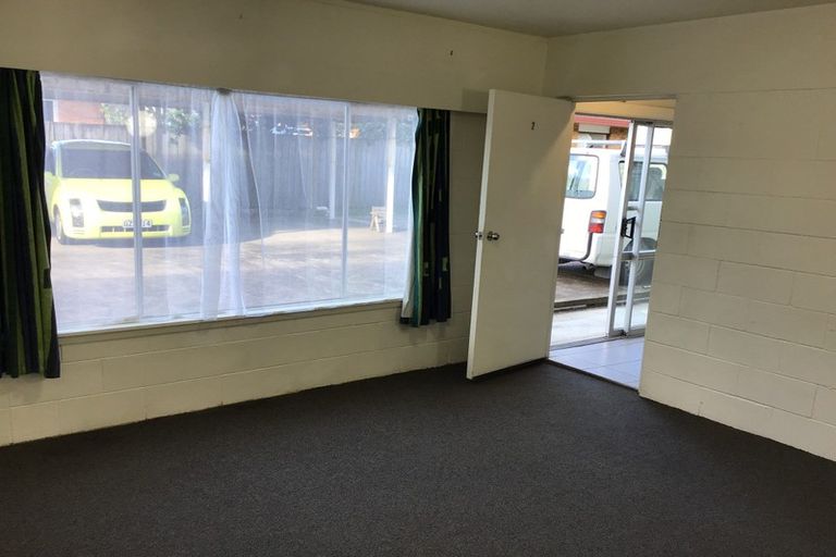 Photo of property in 1/2 Gorrie Road, Regent, Whangarei, 0112