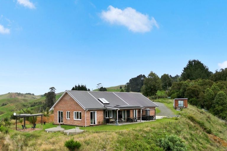 Photo of property in 386 Te Tahi Road, Puketotara, Te Awamutu, 3876