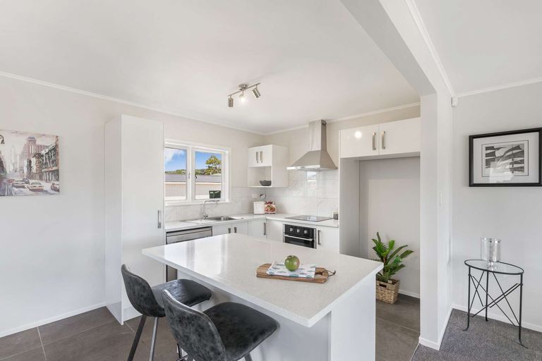 Photo of property in 12 Valentine Street, Papakura, 2110