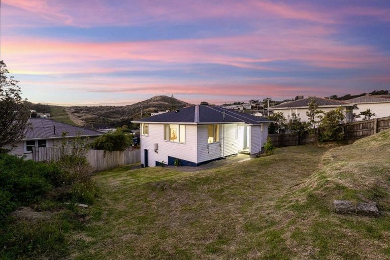Photo of property in 159 Dimock Street, Titahi Bay, Porirua, 5022