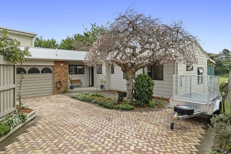 Photo of property in 48 Lagoon Place, Poike, Tauranga, 3112