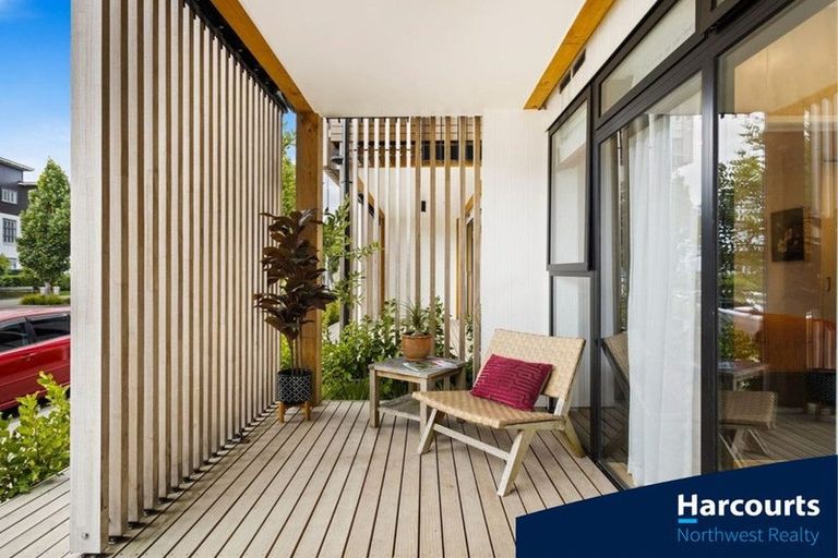 Photo of property in 3/167 Hobsonville Point Road, Hobsonville, Auckland, 0616