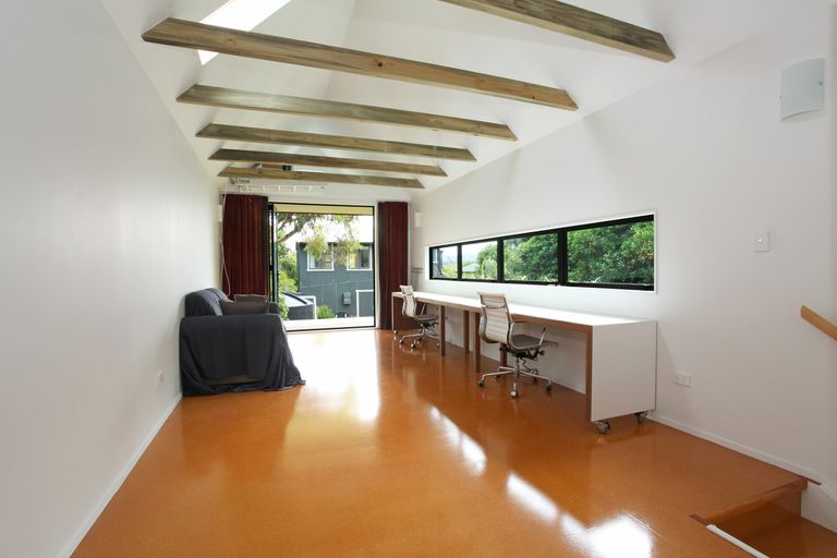 Photo of property in 132 Maunsell Road, Port Waikato, Tuakau, 2695