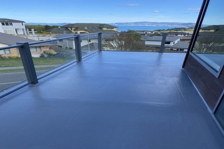 Photo of property in 84 Cypress Drive, Maungaraki, Lower Hutt, 5010