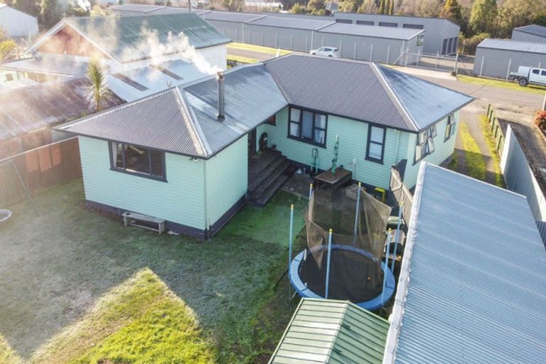 Photo of property in 6 Otanga Street, Dannevirke, 4930