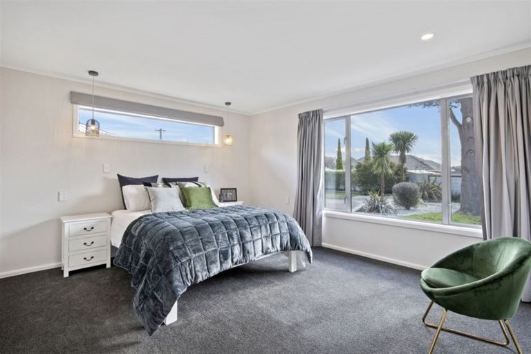 Photo of property in 55 Cuffs Road, Wainoni, Christchurch, 8061