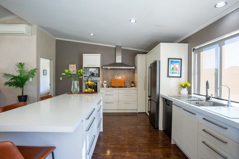 Photo of property in 132 Guy Street, Dannevirke, 4930