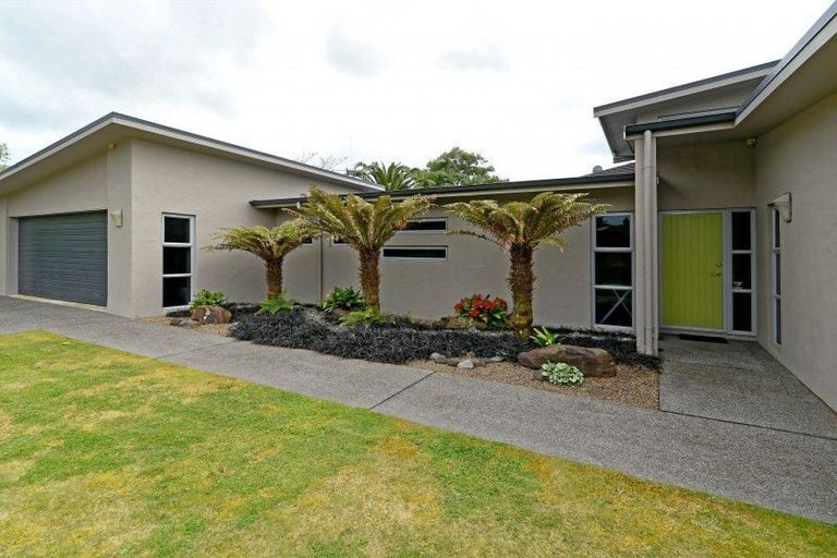 Photo of property in 2 Millennium Heights, Flagstaff, Hamilton, 3210