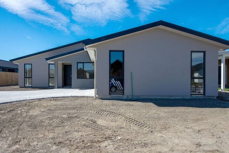 Photo of property in 28 Rose Manor Drive, Springlands, Blenheim, 7201