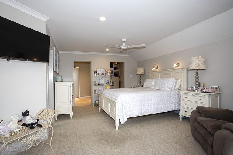 Photo of property in 35 Honeysuckle Lane, Ohauiti, Tauranga, 3112