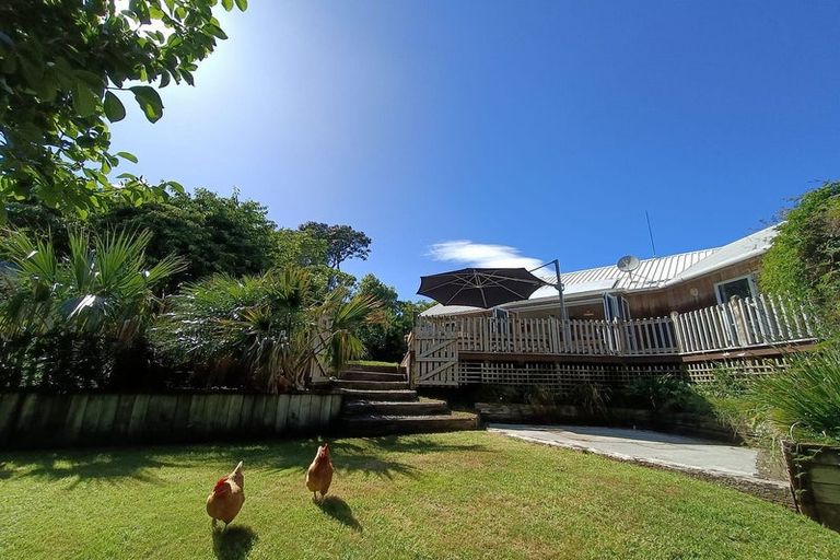 Photo of property in 16a Russell Drive, Oakura, 4314