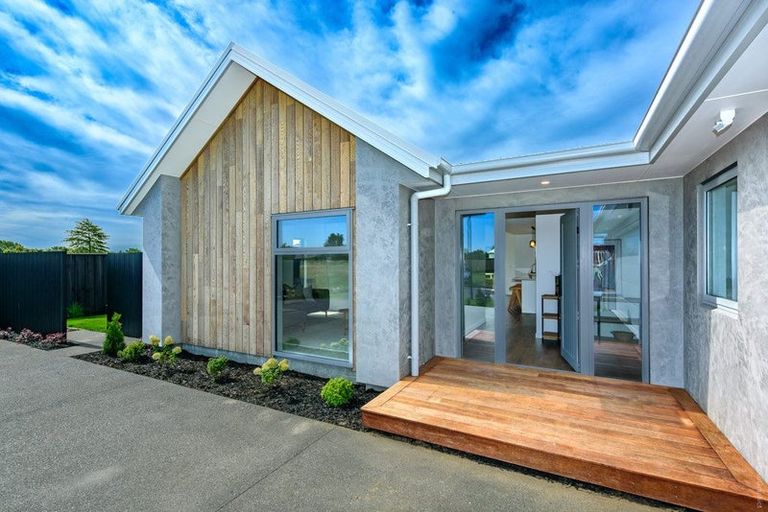 Photo of property in 22 Guinea Drive, Prebbleton, 7676