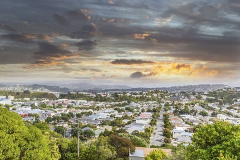 Photo of property in 29 Townsend Road, Miramar, Wellington, 6022