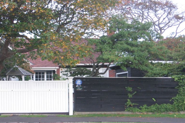 Photo of property in 35 Moa Street, Alicetown, Lower Hutt, 5010