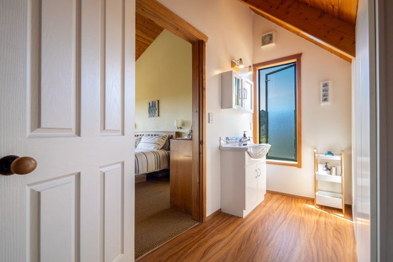 Photo of property in 18 Lichen Grove, Russell, 0272