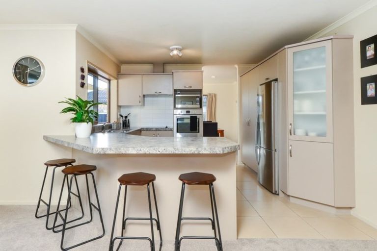 Photo of property in 107 Barrington Drive, Huntington, Hamilton, 3210