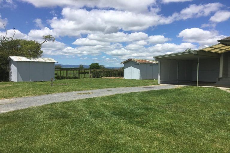 Photo of property in 216 Puketutu Road, Matamata, 3472