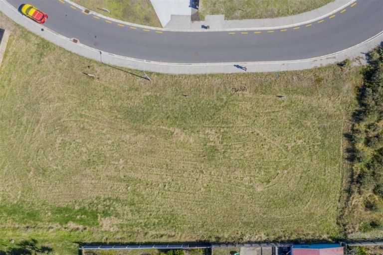 Photo of property in 27 Seagrass Place, Otaki Beach, Otaki, 5512