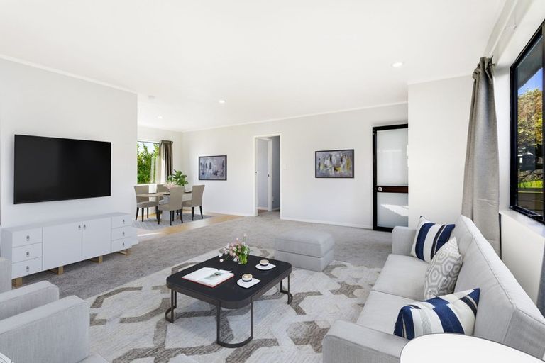 Photo of property in 1/63 Beaubank Road, Kelston, Auckland, 0602